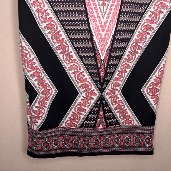 XL Fitted By And By Pencil Skirt Geometric Print Stretch Black White Coral Boho - Picture 3 of 12